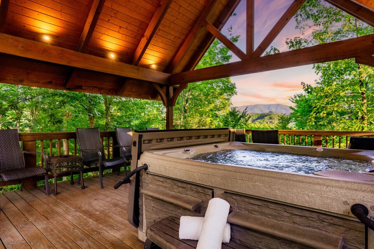 Private 9 Acres, Hot Tub, Game Room, Theater, Luxe - Loge