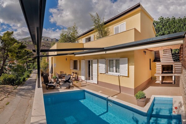 Holiday Home Exterior [summer]