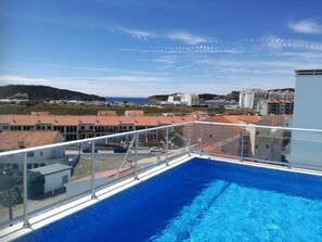 Holiday Home Swimming Pool