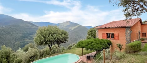 Holiday Home Swimming Pool