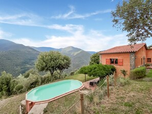 Holiday Home Swimming Pool