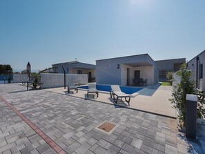 Holiday Home Swimming Pool
