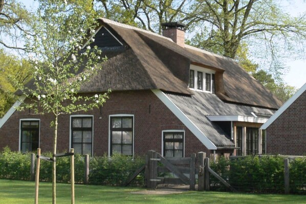 Extérieur maison de vacances [été]