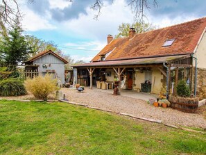 Außenseite Ferienhaus [Sommer]