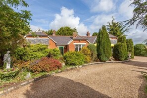 Broadlands cottage is part of School Lodge, the old village school.