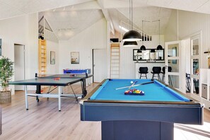 Spielezimmer
