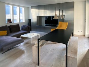 The Tonic – 1 Bed with Patio in Shoreditch (1836)
