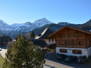 Ciel, Montagne, Bâtiment, Fenêtre, Montagnes, Arbre, Nuage, Maison, Véhicule