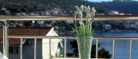 A1 Luce (4+2): lo sguardo dalla terrazza