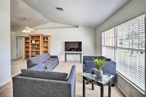 Living Room | Smart TV | Central A/C