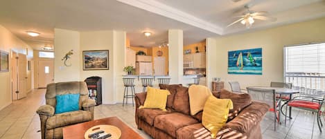 Corpus Christi Vacation Rental | 3BR | 2.5BA | Step-Free Entry | 1,800 Sq Ft