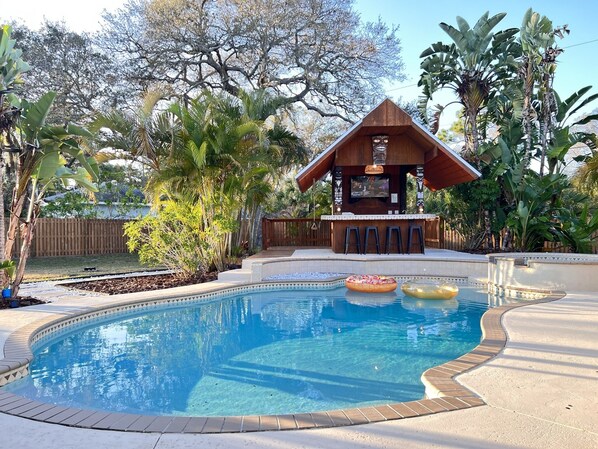 Heated pool/ tiki bar