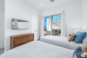 Bedroom 2 -2 twin beds