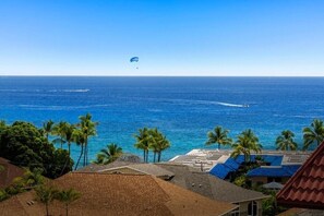 Reduced Rate,Top Floor Kailua Bay View, Walk to Kailua Village with Free Parking