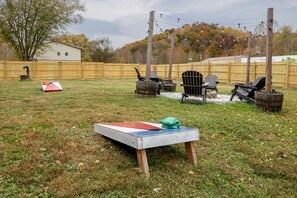 Corn hole set