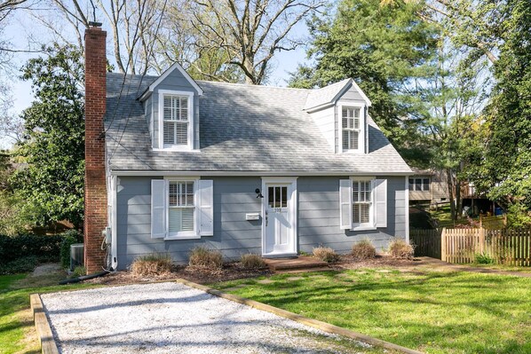 Situated on a quiet street in West Annapolis, the home is walkable to shops, restaurants and Navy Stadium.