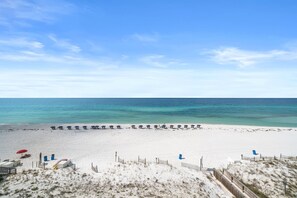 Large Balcony - Beach Front- Outdoor Furniture