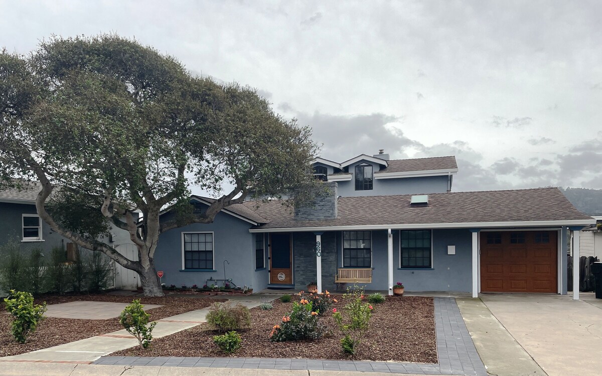 3849 La Vista Portola – Spacious and Recently Updated, Mountain Views