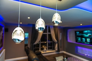 Living Room / Lounge