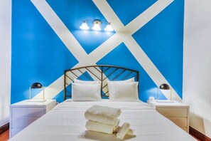 Spacious bedroom with queen size bed