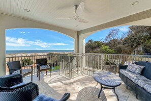 11 Junket | Covered Patio