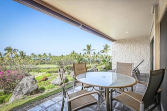 Keauhou Punahele B-107 Ground Floor, Spacious Lanai, Personal BBQ, VERY Quiet