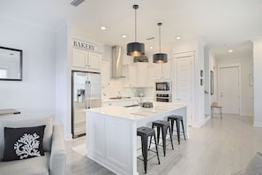 22-Latitude-Adjustment-Kitchen