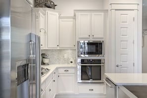 22-Latitude-Adjustment-Kitchen-Alt