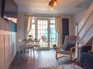 Living room/dining room | Seashell House, Burnham-on-Sea