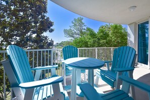 Palms 1216 - Balcony View