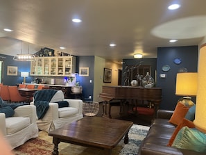 Beautifully furnished open concept living/dining/kitchen.