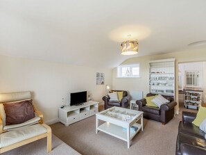 Living room | Tidal Watch - Riverside Cottages, Alnmouth