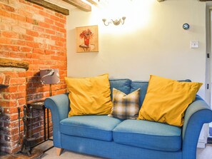 Living area | Meadow Cottage, Helhoughton, near Fakenham