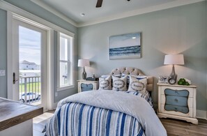 Second Floor Queen Bedroom with Smart TV