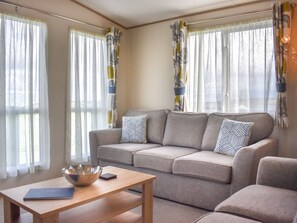 Living area | The Endeavour - Flask Country Lodges, Robin Hood’s Bay