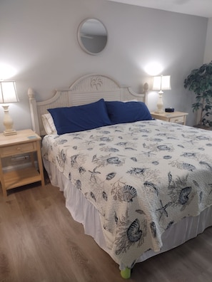 King bed in master