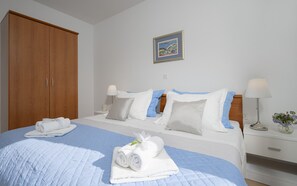 Bedroom,  double bed