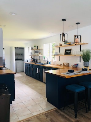 Fully loaded kitchen