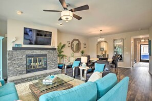 Living Area | Smart TV | Cable | Decorative Fireplace