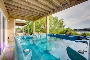 Bain à remous extérieur