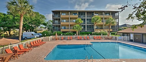 Myrtle Beach Vacation Rental | 2BR | 2BA | 900 Sq Ft | Stairs Required for Entry