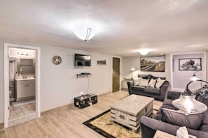 Living Room | Free WiFi | Central A/C | Sleeper Sofa | Smart TV | Board Games