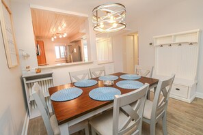 St. Augustine Beach Rentals Dining Room