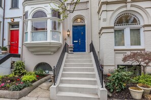 Sidewalk view