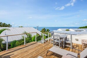 Private Rooftop Patio - Ocean View