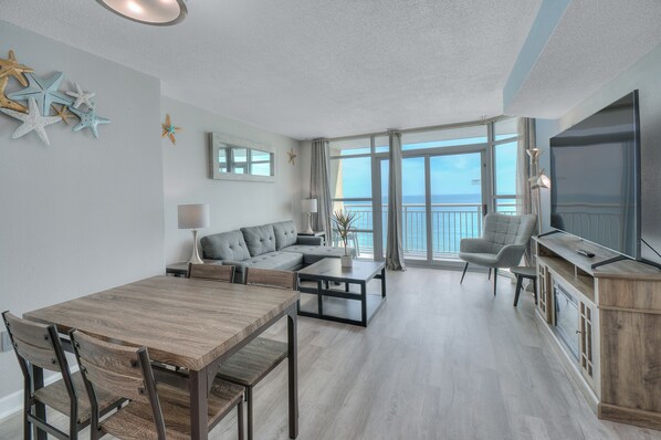 Gorgeous, newly renovated unit is perfect for your vacation headquarters. 