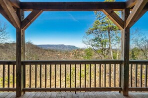 Unobstructed mountain view from the main deck.