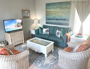 Spacious open-concept Living/Dining room. 