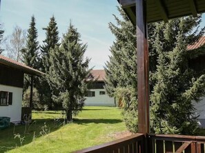 Gemütliches Ferienhaus mit Terrasse-Garten2