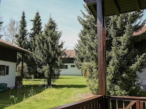 Gemütliches Ferienhaus mit Terrasse-Garten2